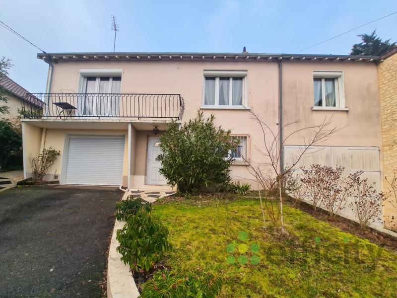 Maison - 98 m² - 6 pièces