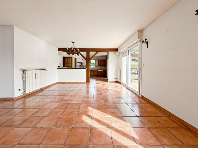 Maison - 157 m² - 7 pièces