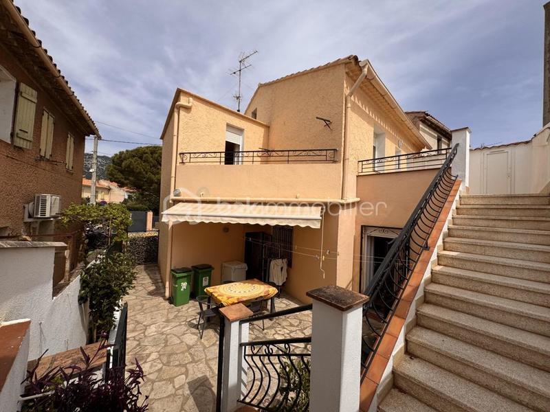 Immeuble - 150 m² - 7 pièces