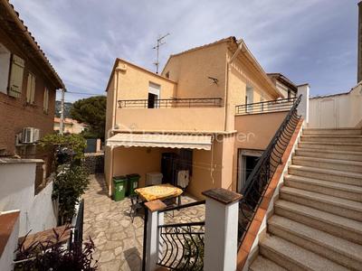 Immeuble - 150 m² - 7 pièces