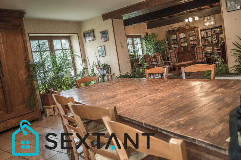 Maison - 600 m² - 10 pièces