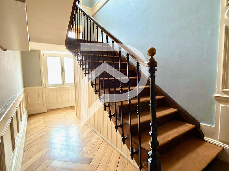 Appartement - 95 m² - 4 pièces