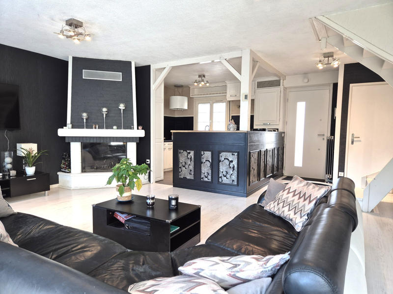 Maison - 109 m² - 6 pièces