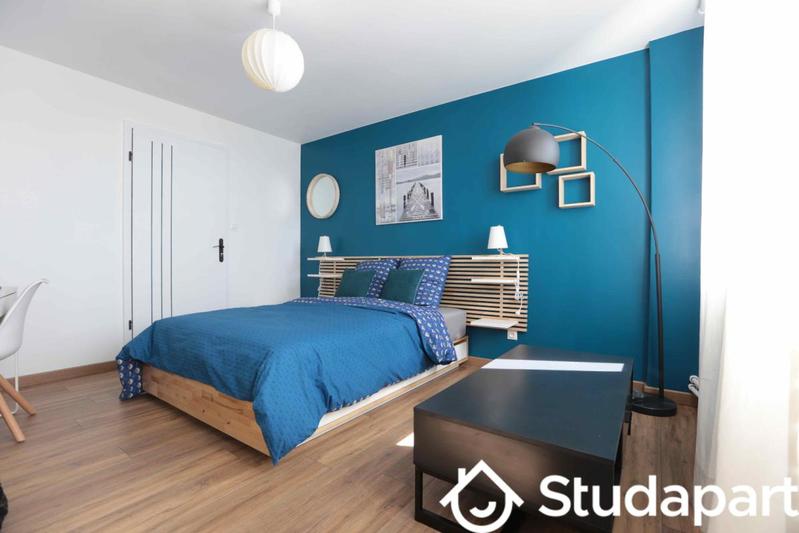 Chambre - 13 m² - 1 pièce