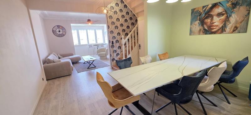 Villa - 200 m² - 8 pièces