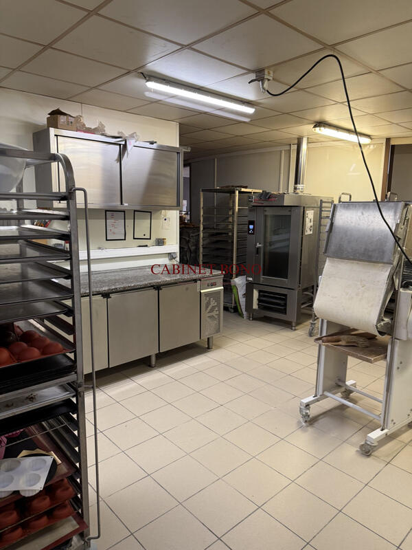 Fonds de commerce - 150 m²