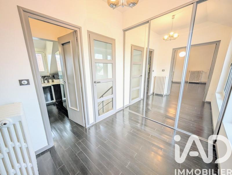 Maison - 182 m² - 6 pièces