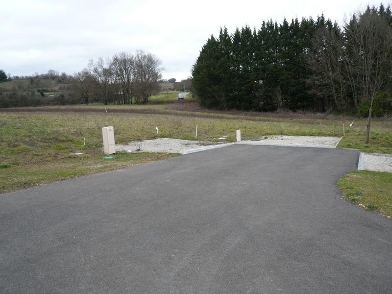 Terrain constructible - 606 m²