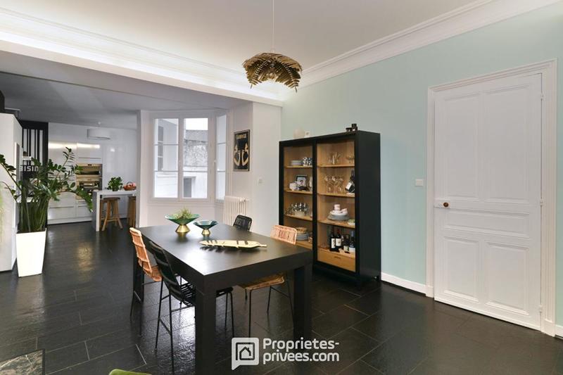 Maison - 179 m² - 8 pièces