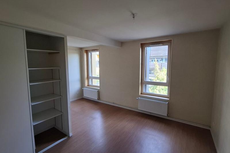Appartement - 75 m² - 3 pièces