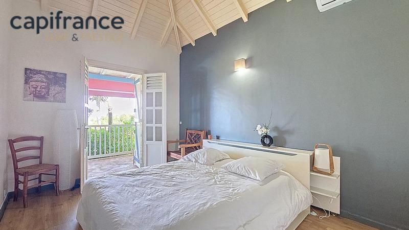 Villa - 215 m² - 8 pièces