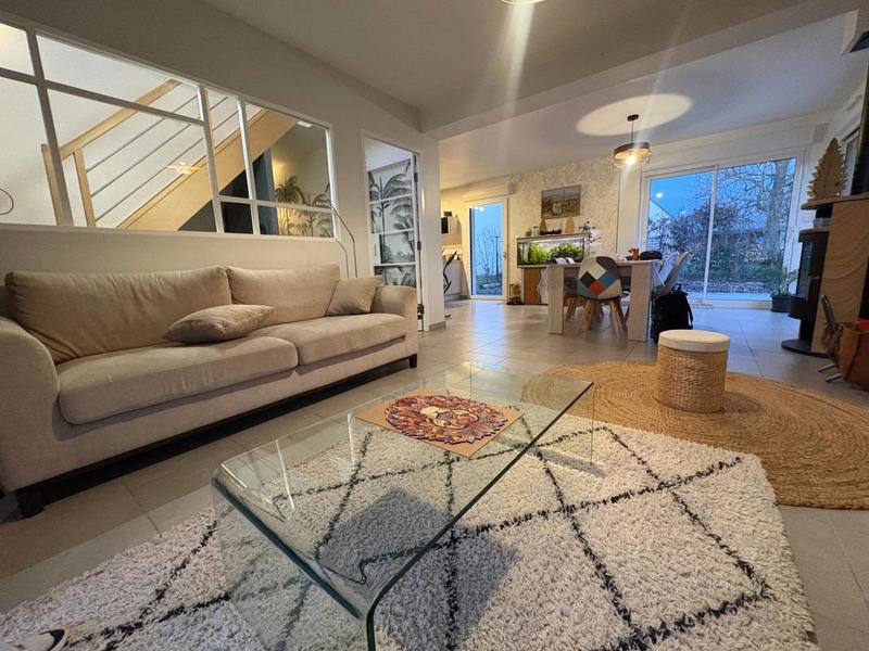 Maison - 140 m² - 5 pièces