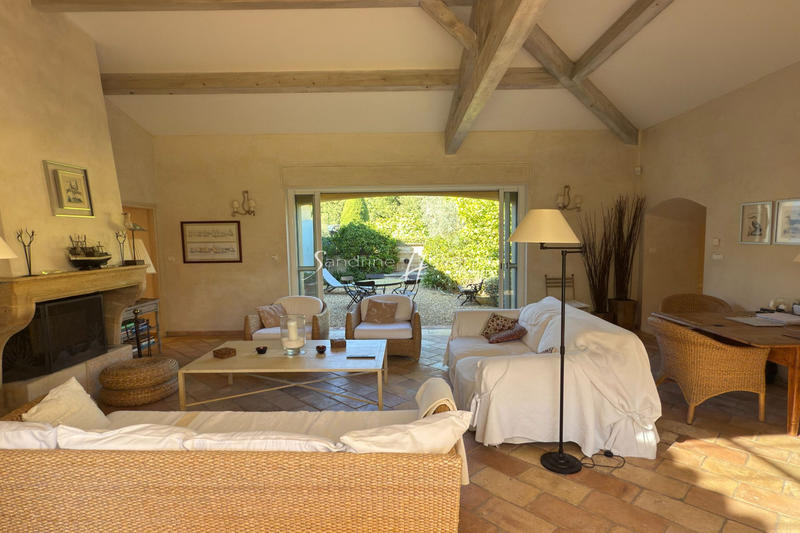 Maison - 280 m² - 7 pièces