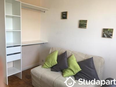 Chambre - 9 m² - 1 pièce