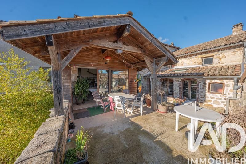 Maison de village - 131 m² - 4 pièces