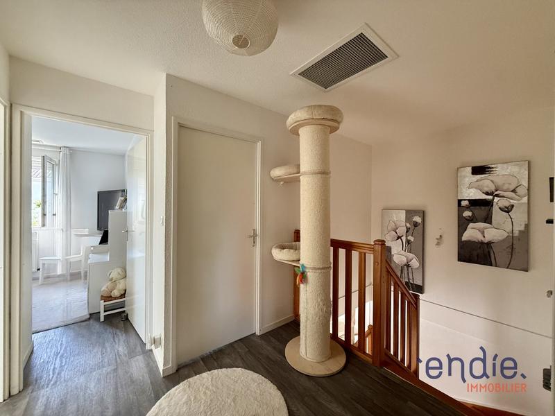 Maison - 122 m² - 6 pièces