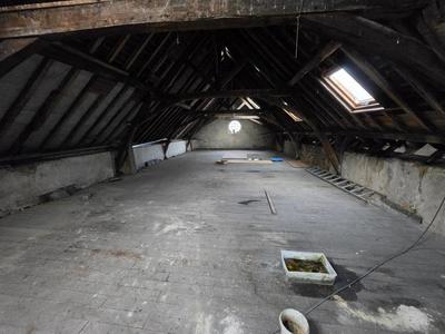 Appartement - 260 m² - 2 pièces