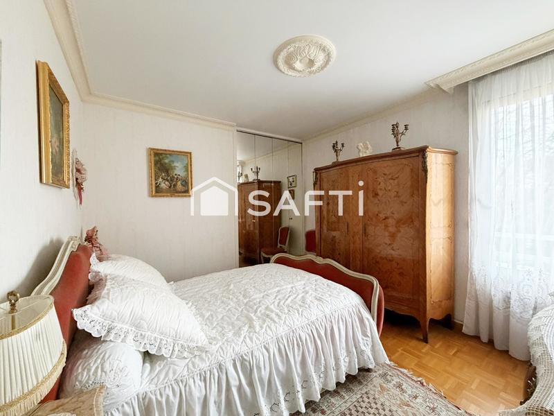 Appartement - 100 m² - 4 pièces