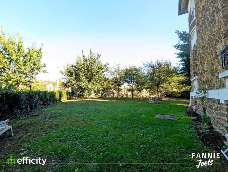 Demeure - 137 m² - 6 pièces