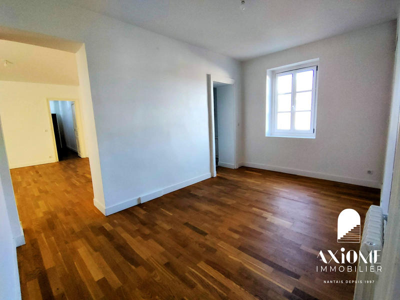 Appartement - 140 m² - 5 pièces