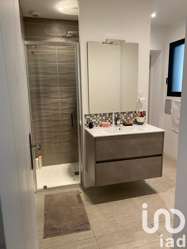 Maison - 197 m² - 8 pièces