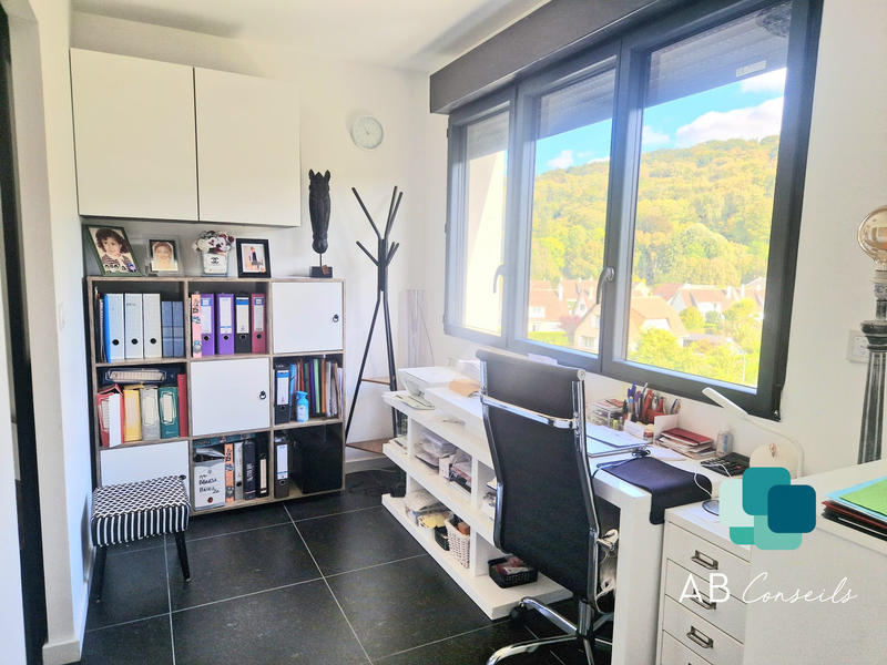 Maison contemporaine - 371 m² - 6 pièces