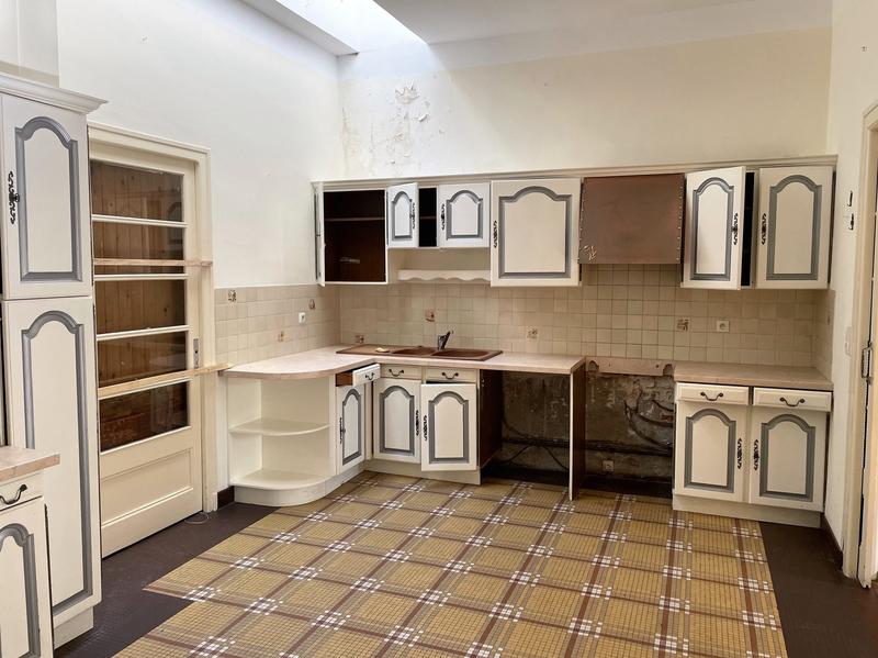 Maison traditionnelle - 148 m² - 8 pièces