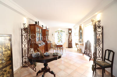 Villa - 184 m² - 5 pièces