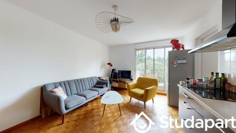 Chambre - 10 m² - 1 pièce