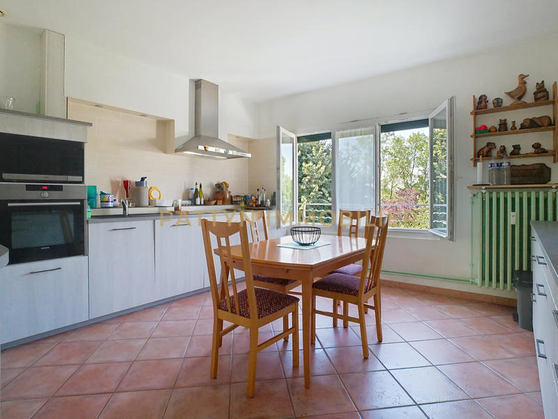 Appartement - 83 m² - 3 pièces