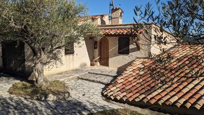 Villa - 130 m² - 4 pièces