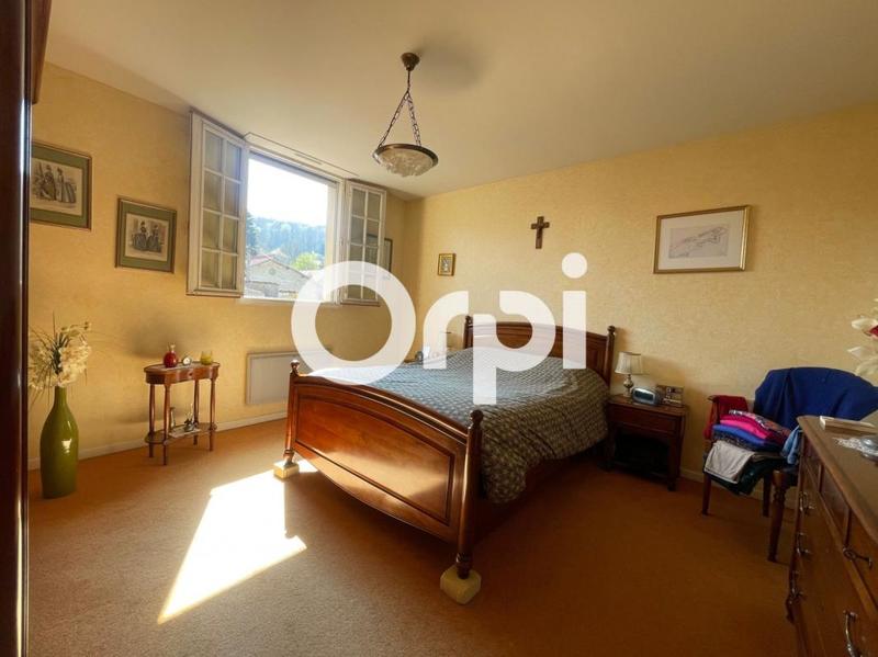 Maison - 211 m² - 6 pièces