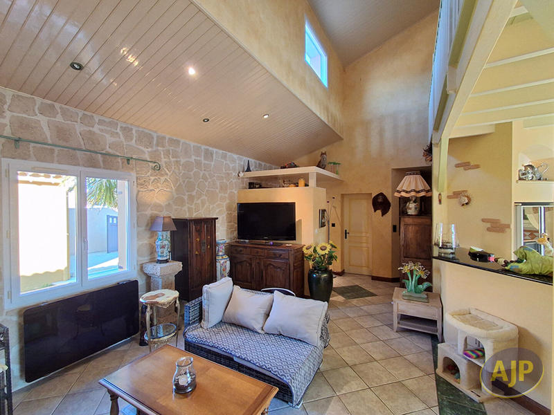 Maison - 139 m² - 7 pièces