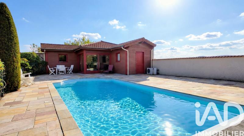 Maison - 180 m² - 8 pièces