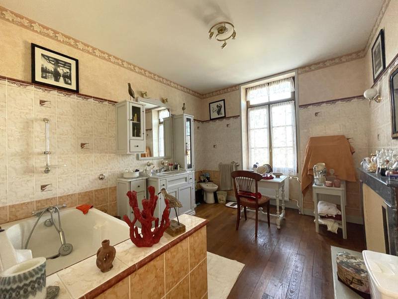 Maison - 169 m² - 7 pièces