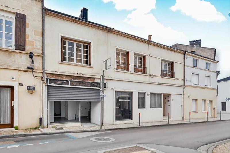 Appartement - 145 m² - 7 pièces