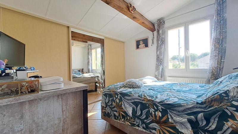 Maison - 95 m² - 5 pièces