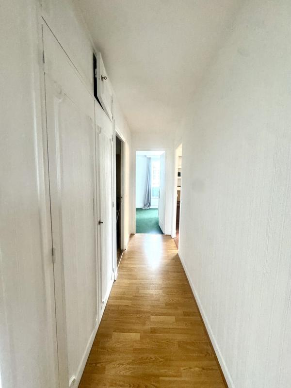 Appartement - 97 m² - 4 pièces
