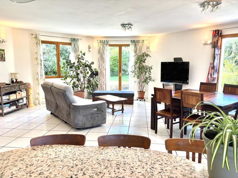 Maison - 120 m² - 6 pièces