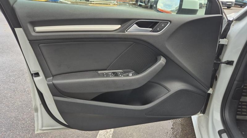 Audi A3 sportback 30 Tdi 116 s-Tronic7 s-Line