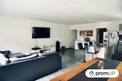 Maison - 365 m² - 6 pièces