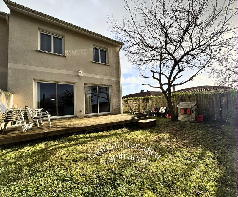 Maison - 102 m² - 4 pièces