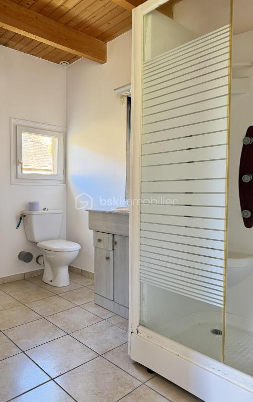 Maison - 350 m² - 25 pièces