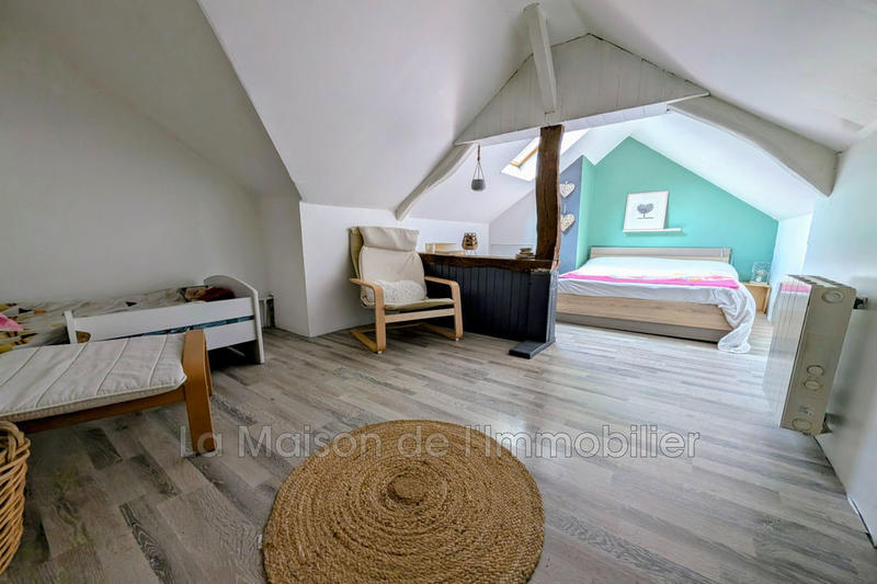 Propriété - 293 m² - 10 pièces