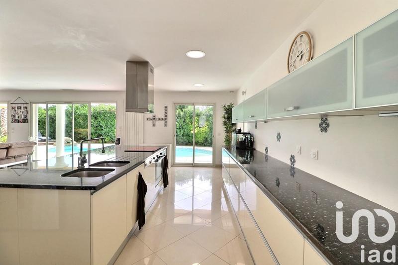 Maison - 140 m² - 5 pièces