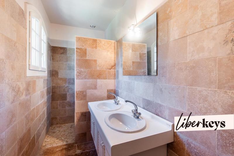 Maison - 172 m² - 6 pièces