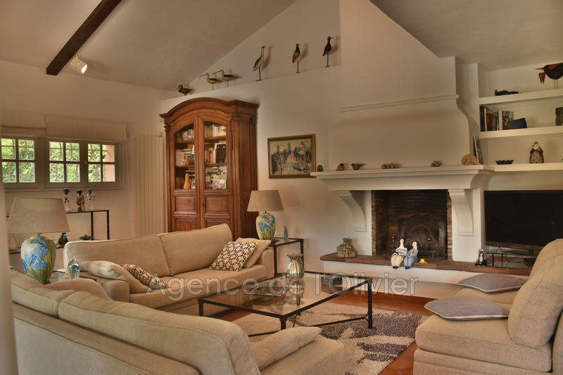 Villa - 196 m² - 6 pièces