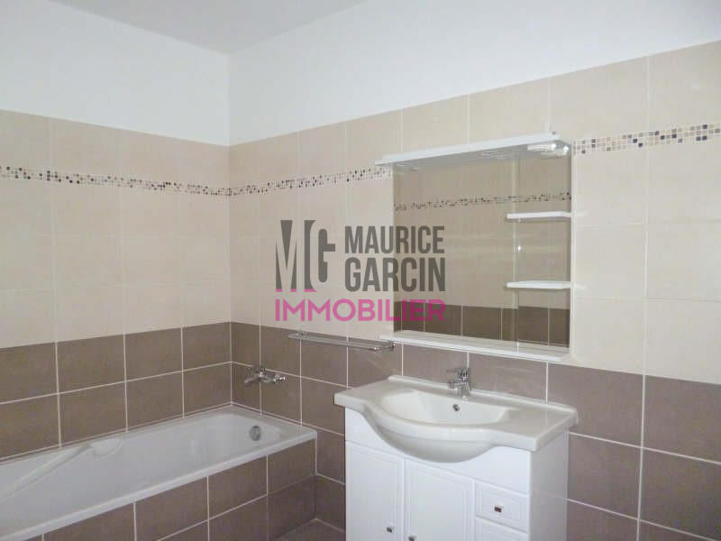 Maison - 104 m² - 4 pièces
