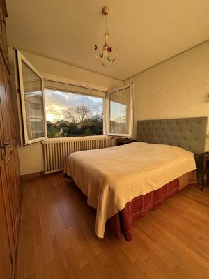 Maison - 90 m² - 6 pièces