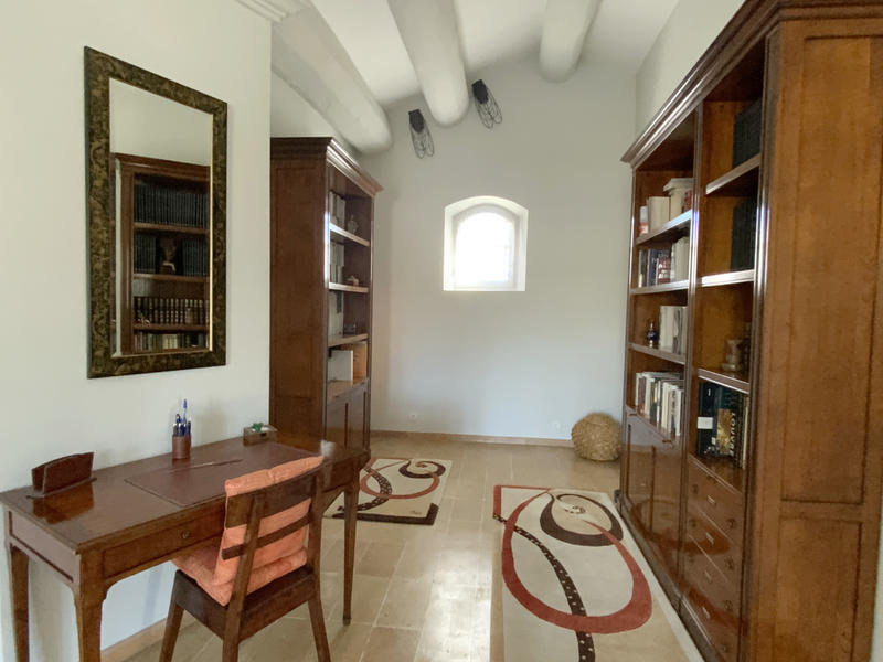 Maison - 273 m² - 6 pièces